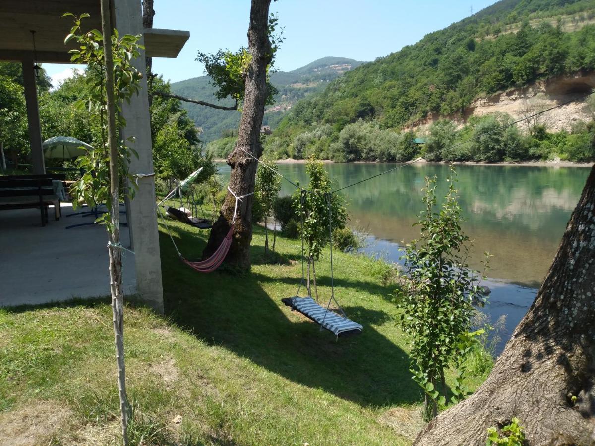 Vikendica Pored Drine Foca Handici ภายนอก รูปภาพ