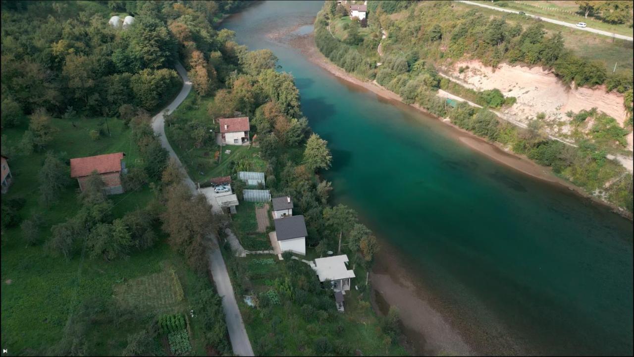 Vikendica Pored Drine Foca Handici ภายนอก รูปภาพ